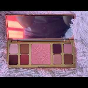 New in Box Laura Mercier nights lights cheek